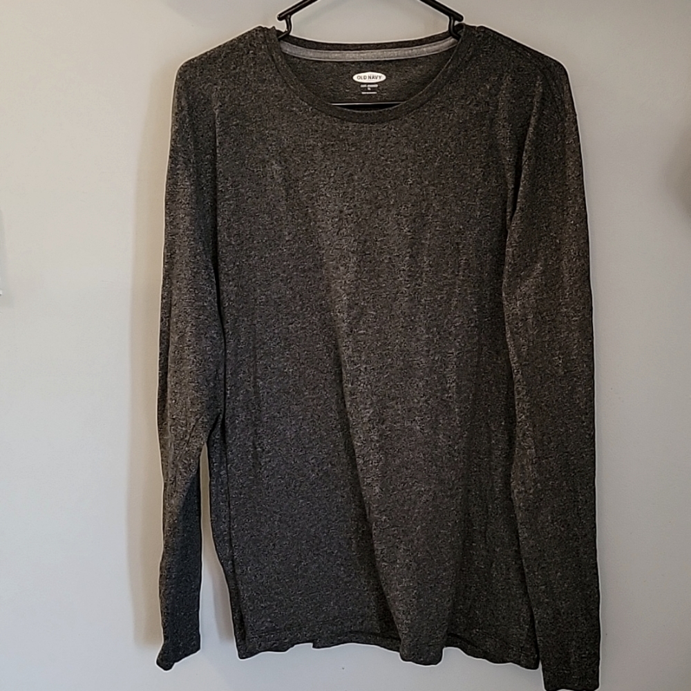 Old Navy Men's XL charcoal T-shirt